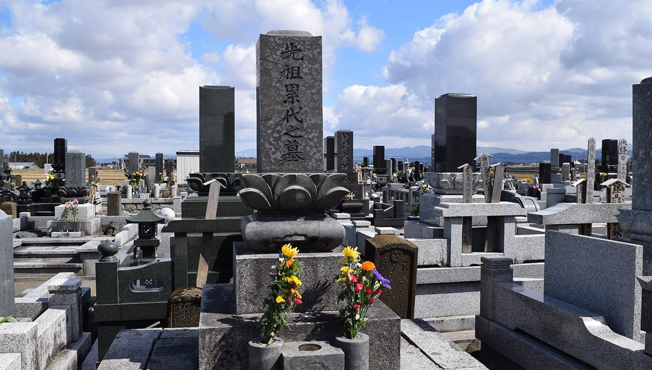 お墓の文字彫刻に関する基礎知識 | お仏壇のはせがわ【公式】
