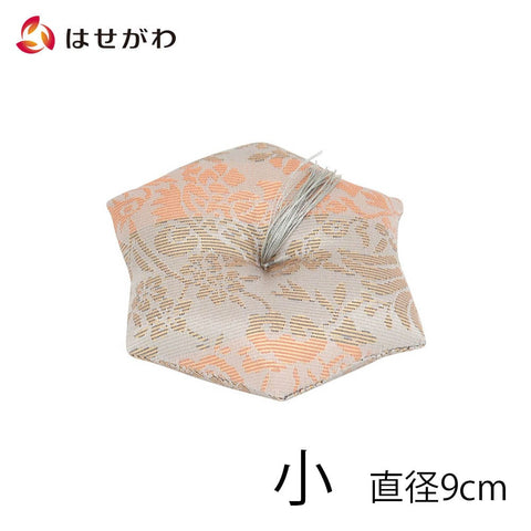 新名物裂リン布団 小 銀ネズ 紹巴唐花紋 特徴1