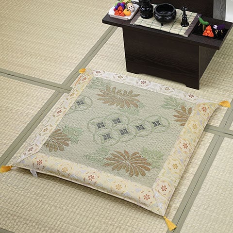 和室に敷かれた夏用のござ座布団