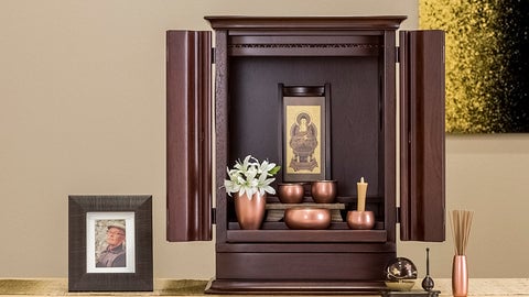 仏壇と仏具のお飾りイメージ画像