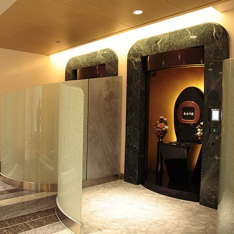 納骨堂（屋内墓苑）