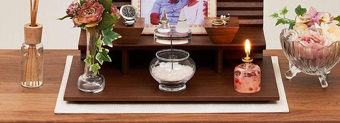 手元供養品をお祀りしているステージ